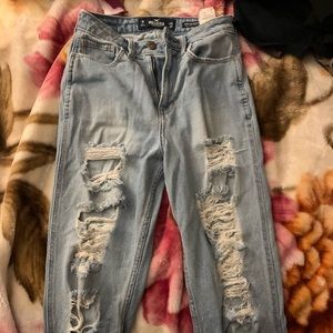 light wash distress mom jean high waisted